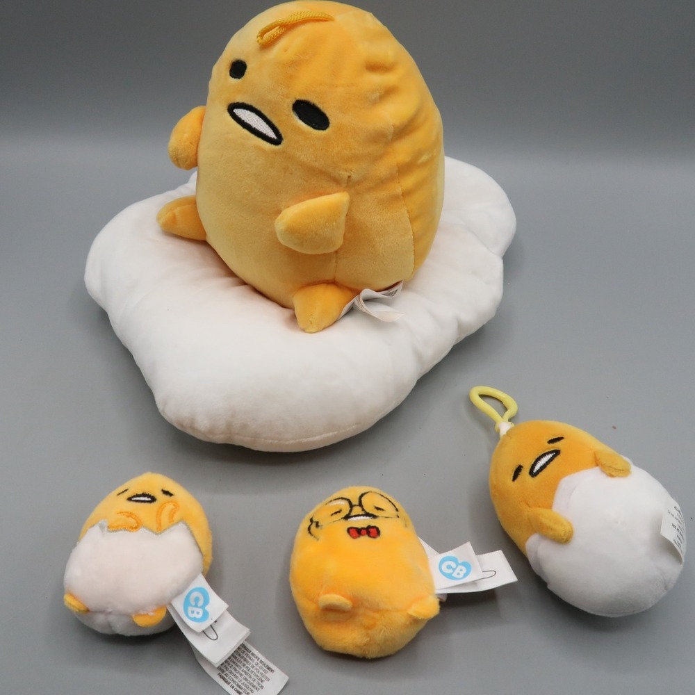 Sanrio Gudetama The Lazy Egg 7" Plush and mini keychain hanger Clip Lot of 4